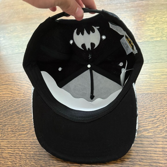 Y2K D.C Collection Batman Brand New SnapBack Hat - Picture 5 of 5